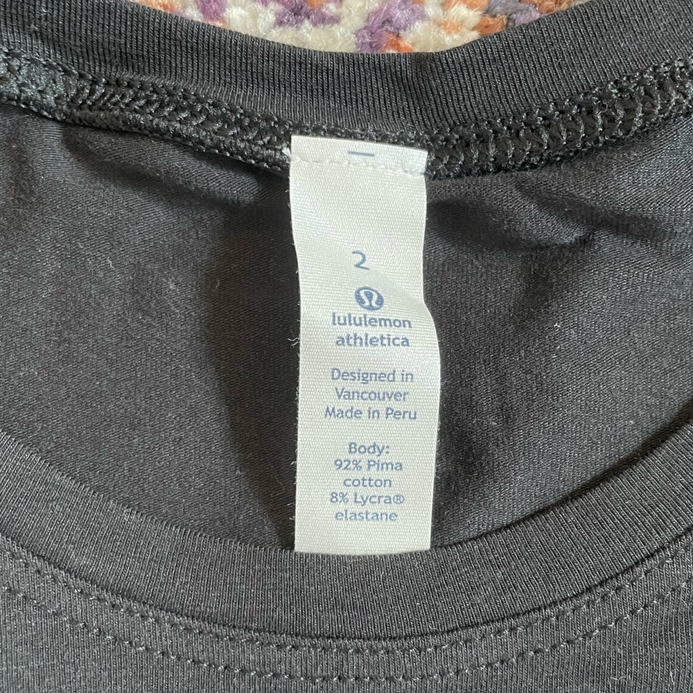 Lululemon Tee - Picture 3 of 3
